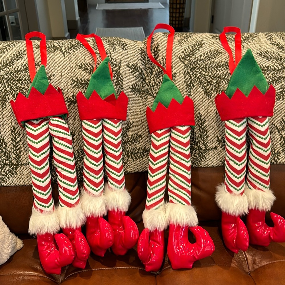 Woof n Poof stocking legs set of 4